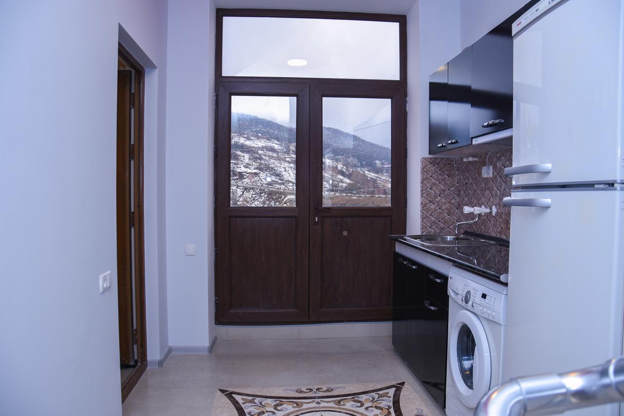 Guesthouse Crown Of Tsaghkadzor Eksteriør bilde